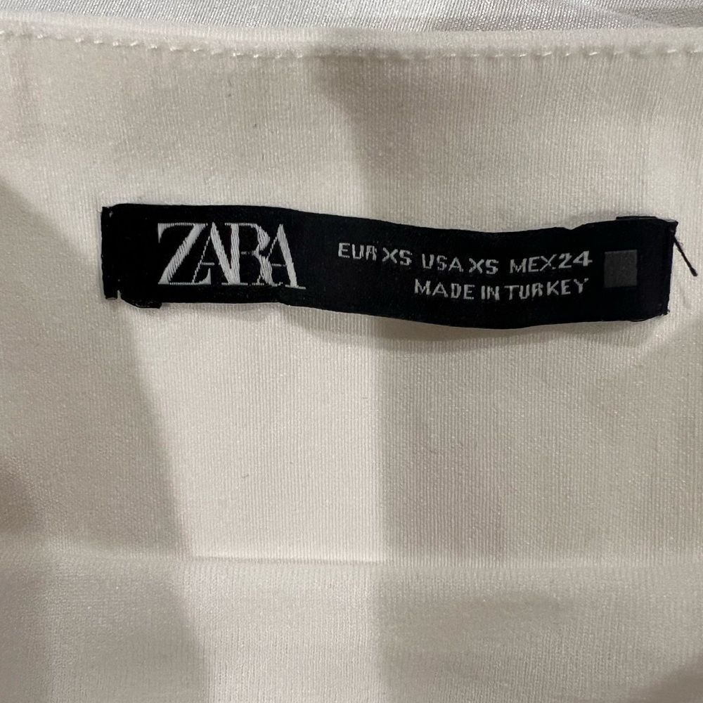 Zara white skirt with a Crystal size XS - Picture 4 of 10